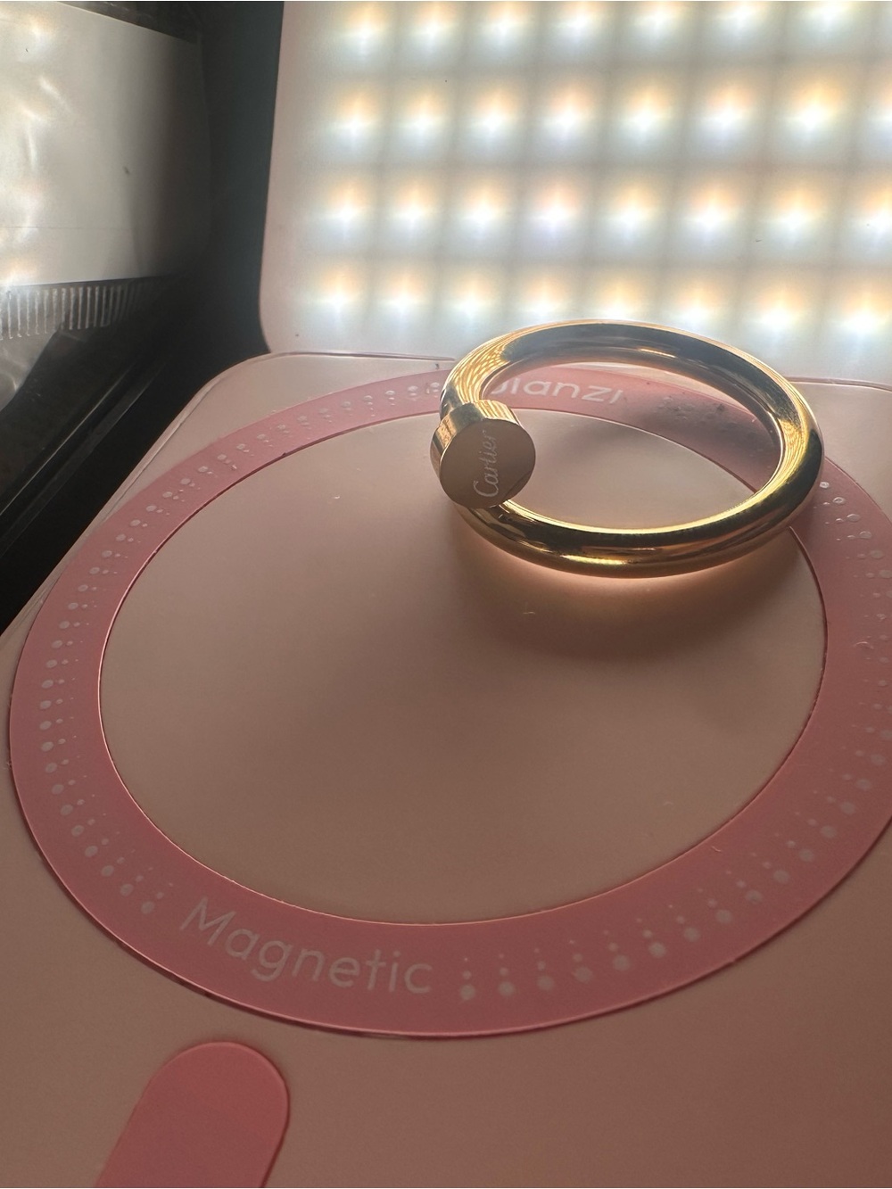 Size 8 ring - Picture 3 of 5